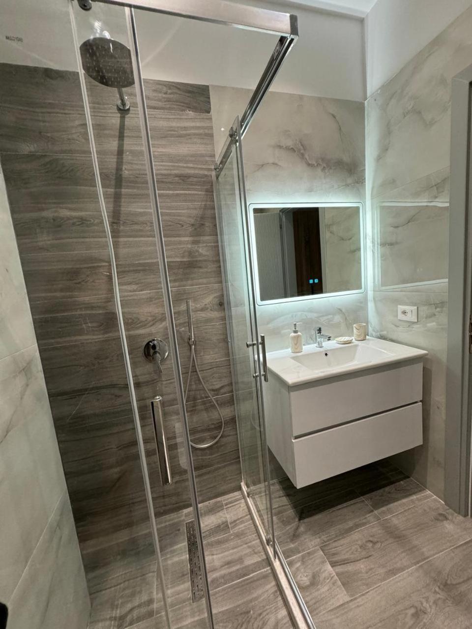 Isla'S Luxurious Seaside Apartments Durrës Zewnętrze zdjęcie